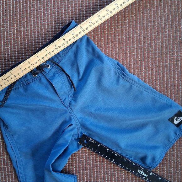 Quiksilver Boys Size 7 Board Shorts Bathing Suit Swim Trunks Blue Surfer Long - Picture 3 of 5